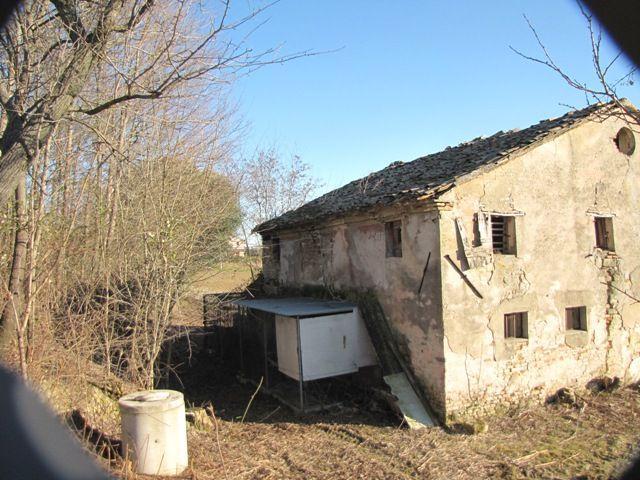 114 - CASA INDIPENDENTE VENDITA POLVERIGI ZONA RUSTICO - € 85.000 10