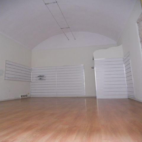 1629 - LOCALE AFFITTO ANCONA ZONA CENTRO - € 580 3