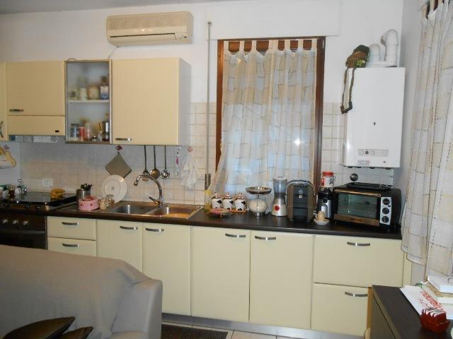 1817 - APPARTAMENTO VENDITA ANCONA ZONA BARACCOLA - € 73.000 3