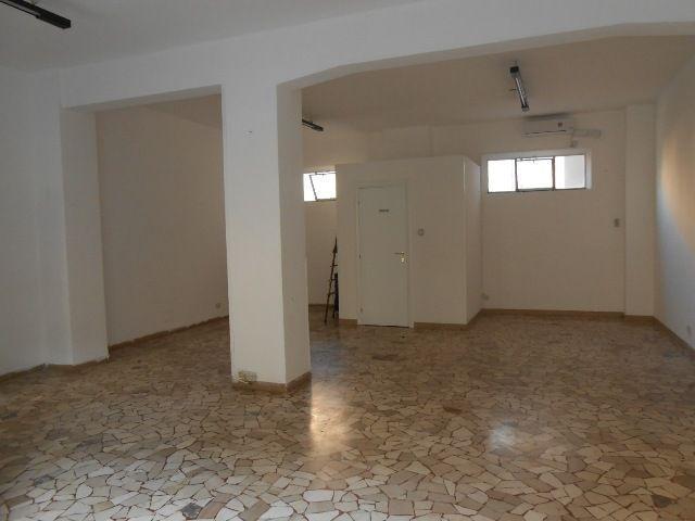 3194 - LOCALE AFFITTO ANCONA ZONA GRAZIE - € 350