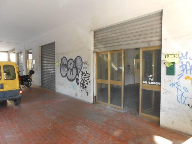 3249 - LOCALE VENDITA ANCONA ZONA VALLEMIANO - € 230.000 11