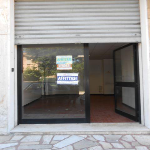 3429/1 - ATTIVITA VENDITA ANCONA ZONA PALOMBARE - € 140.000 31