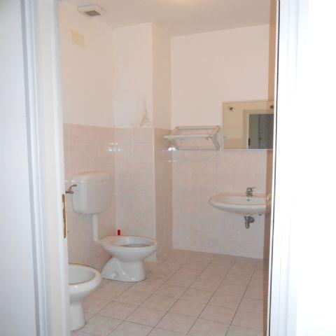 3429/1 - ATTIVITA VENDITA ANCONA ZONA PALOMBARE - € 140.000 41