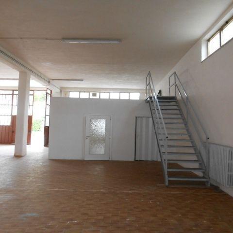 3464 - LOCALE VENDITA ANCONA ZONA TORRETTE - € 150.000 2
