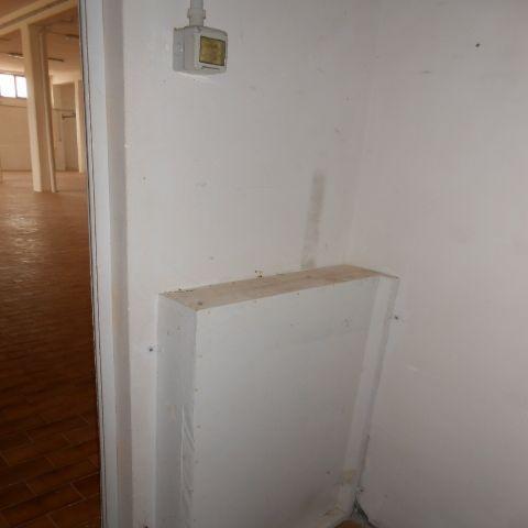 3464 - LOCALE VENDITA ANCONA ZONA TORRETTE - € 150.000 4