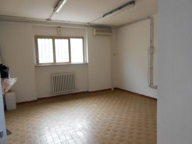 3464 - LOCALE VENDITA ANCONA ZONA TORRETTE - € 150.000 8