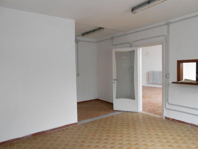3464 - LOCALE VENDITA ANCONA ZONA TORRETTE - € 150.000 9
