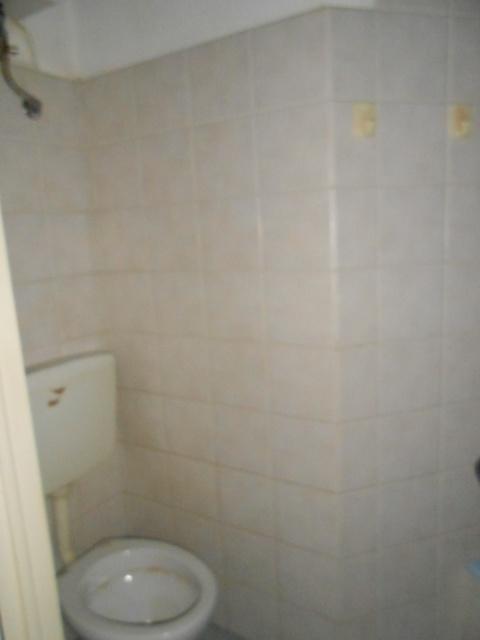 3624 - LOCALE VENDITA ANCONA ZONA PIANO - € 65.000 11