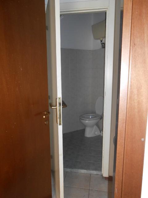 3624 - LOCALE VENDITA ANCONA ZONA PIANO - € 65.000 14