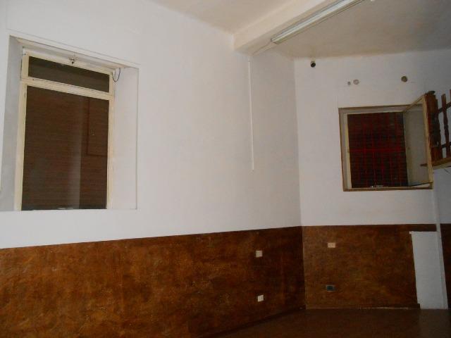 3624 - LOCALE VENDITA ANCONA ZONA PIANO - € 65.000 6