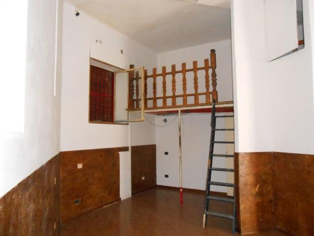 3624 - LOCALE VENDITA ANCONA ZONA PIANO - € 65.000 7