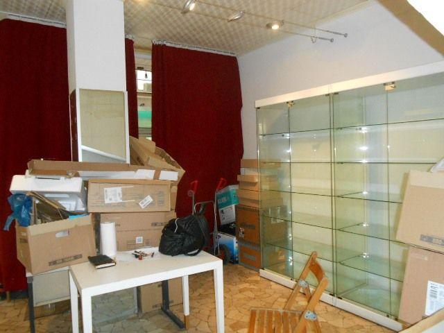 3823 - NEGOZIO VENDITA ANCONA ZONA CENTRO - € 85.000 6