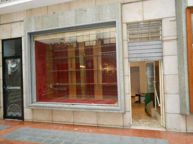 3823 - NEGOZIO VENDITA ANCONA ZONA CENTRO - € 85.000 9