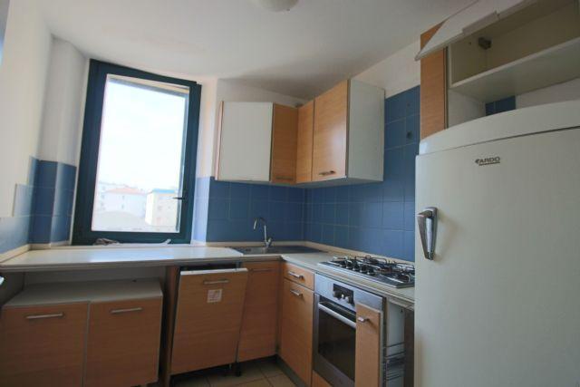 3826 - APPARTAMENTO VENDITA ANCONA ZONA STAZIONE - € 100.000 3