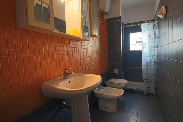 3826 - APPARTAMENTO VENDITA ANCONA ZONA STAZIONE - € 100.000 8