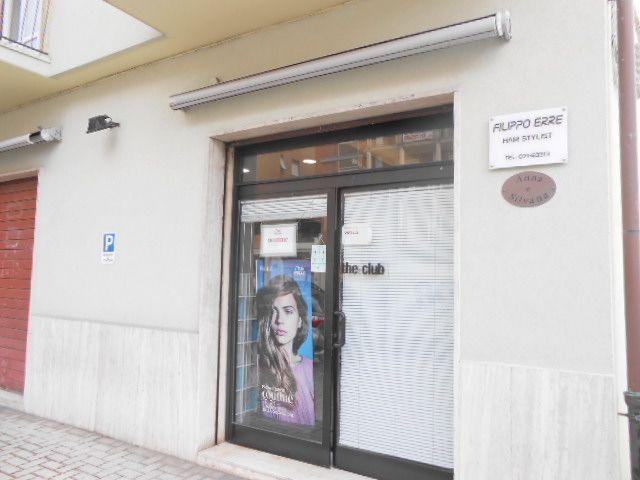 3831/1 - LOCALE AFFITTO ANCONA ZONA GALLERIA RISORGIMENTO - € 1.200 3