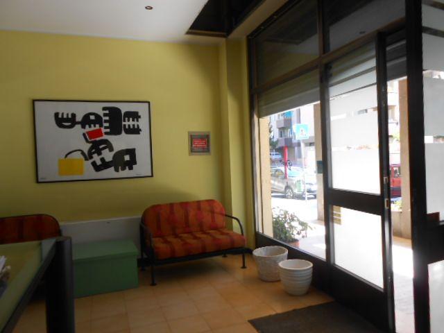 3889 - LOCALE COMMERCIALE VENDITA ANCONA ZONA GRAZIE - € 100.000 4