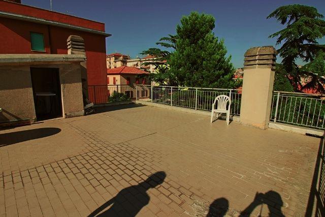 3990 - APPARTAMENTO VENDITA ANCONA ZONA PIANO - € 170.000 4