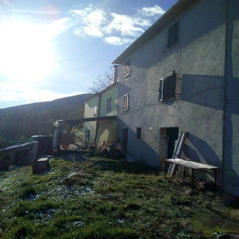 4060 - CASA ABBINATA VENDITA MACERATA ZONA CENTRO - € 39.000 13