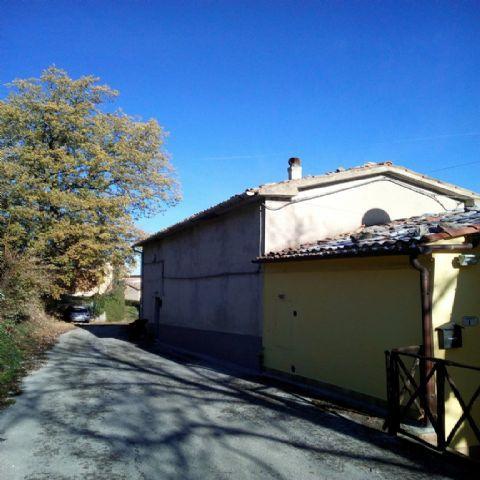 4060 - CASA ABBINATA VENDITA MACERATA ZONA CENTRO - € 39.000 14