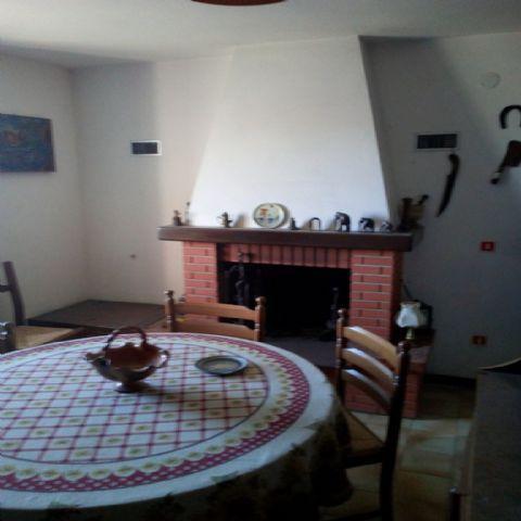 4060 - CASA ABBINATA VENDITA MACERATA ZONA CENTRO - € 39.000 2