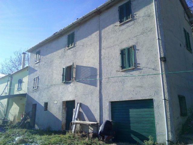 4060 - CASA ABBINATA VENDITA MACERATA ZONA CENTRO - € 39.000 7