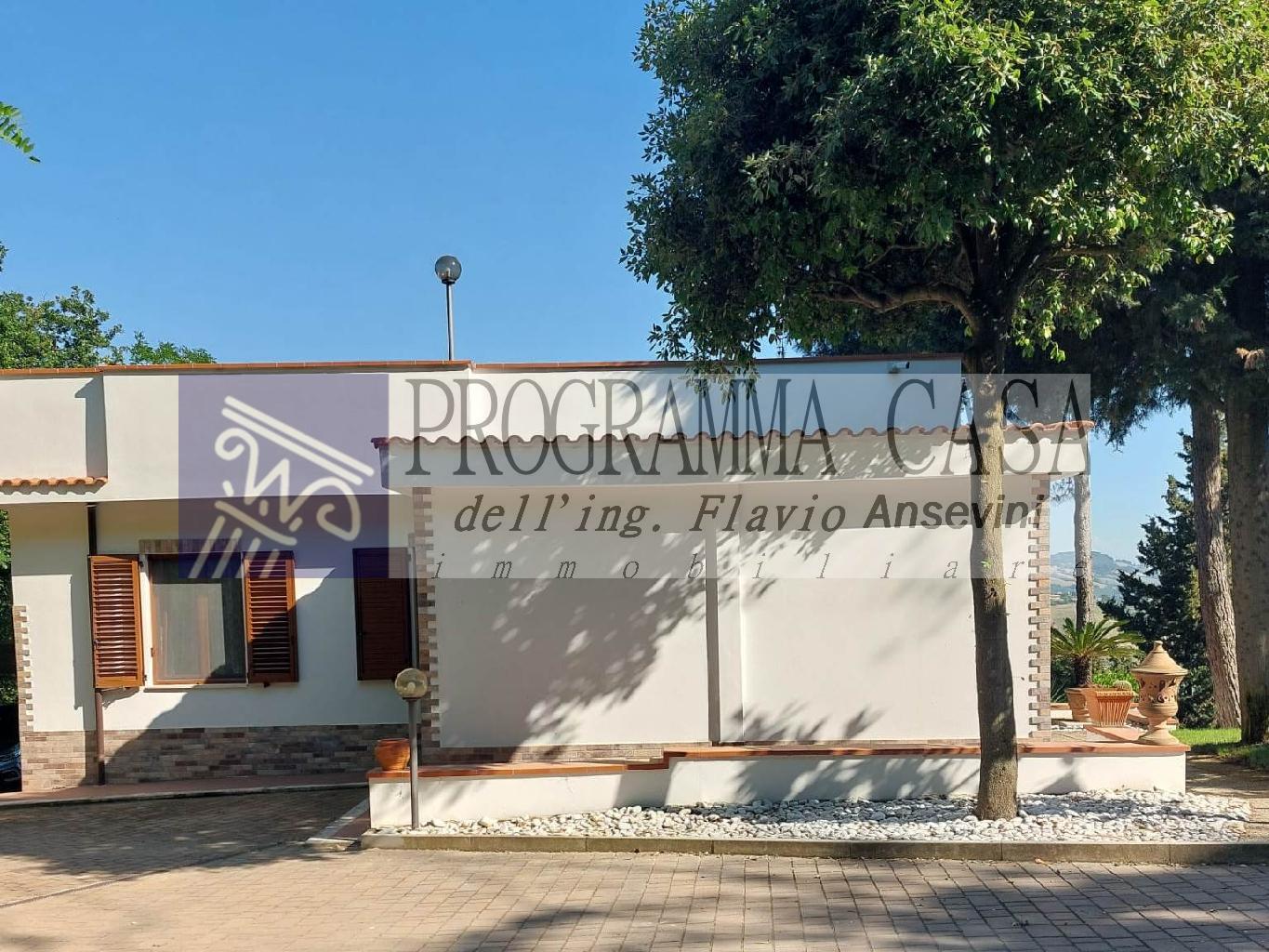 4257 - VILLA VENDITA ANCONA ZONA PATERNO - € 350.000 4